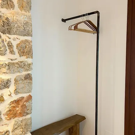 Acta 1939 Hotel *