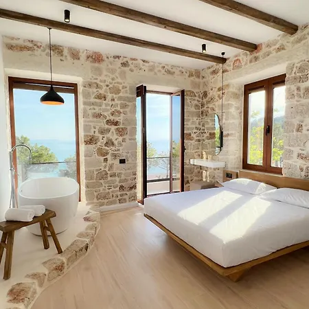 Hotel Acta 1939 Himare